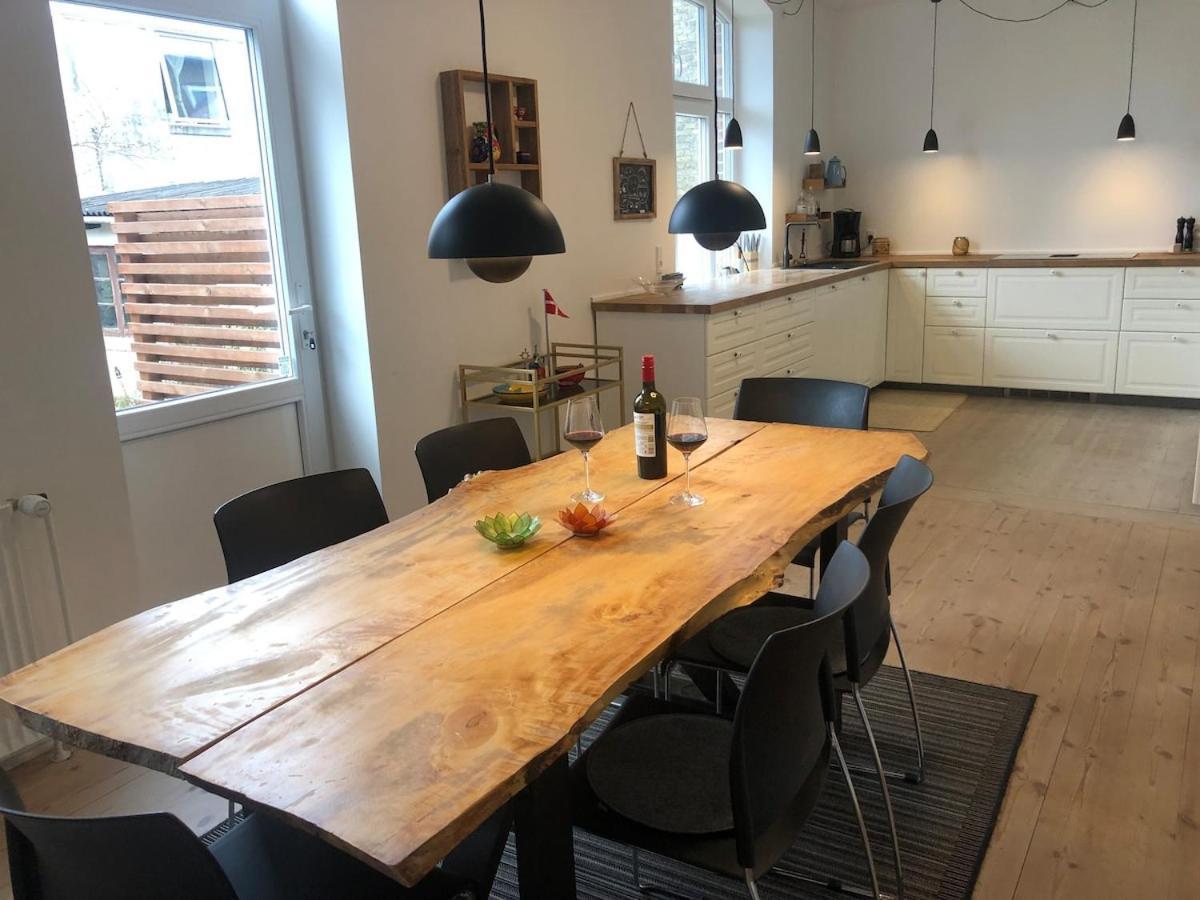 Villa Charming Townhouse In The Heart Of *